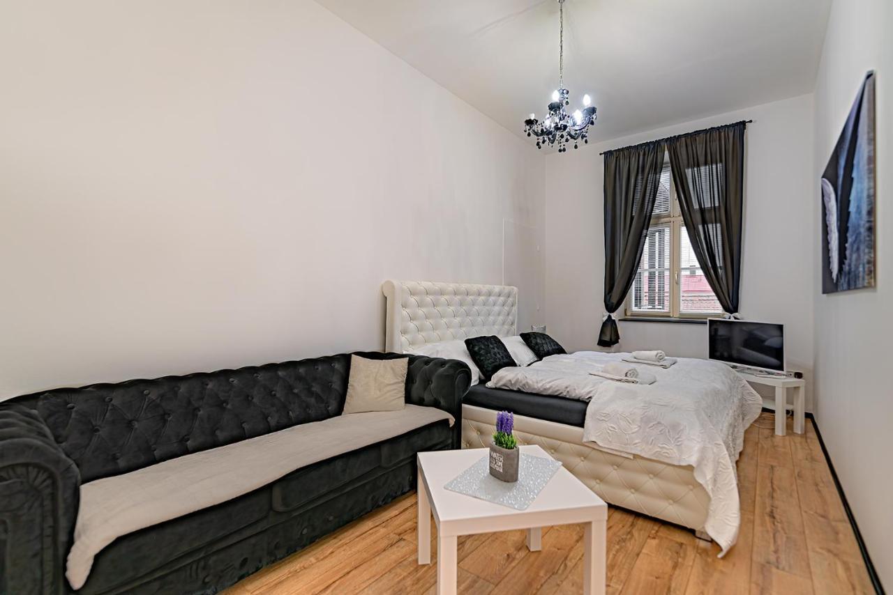 Rezidence Znojmo Hotel Bagian luar foto