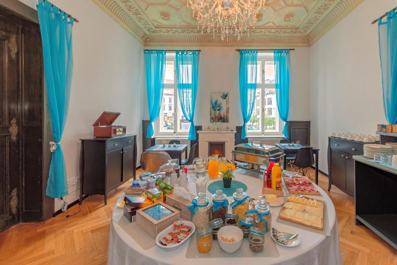 Rezidence Znojmo Hotel Bagian luar foto