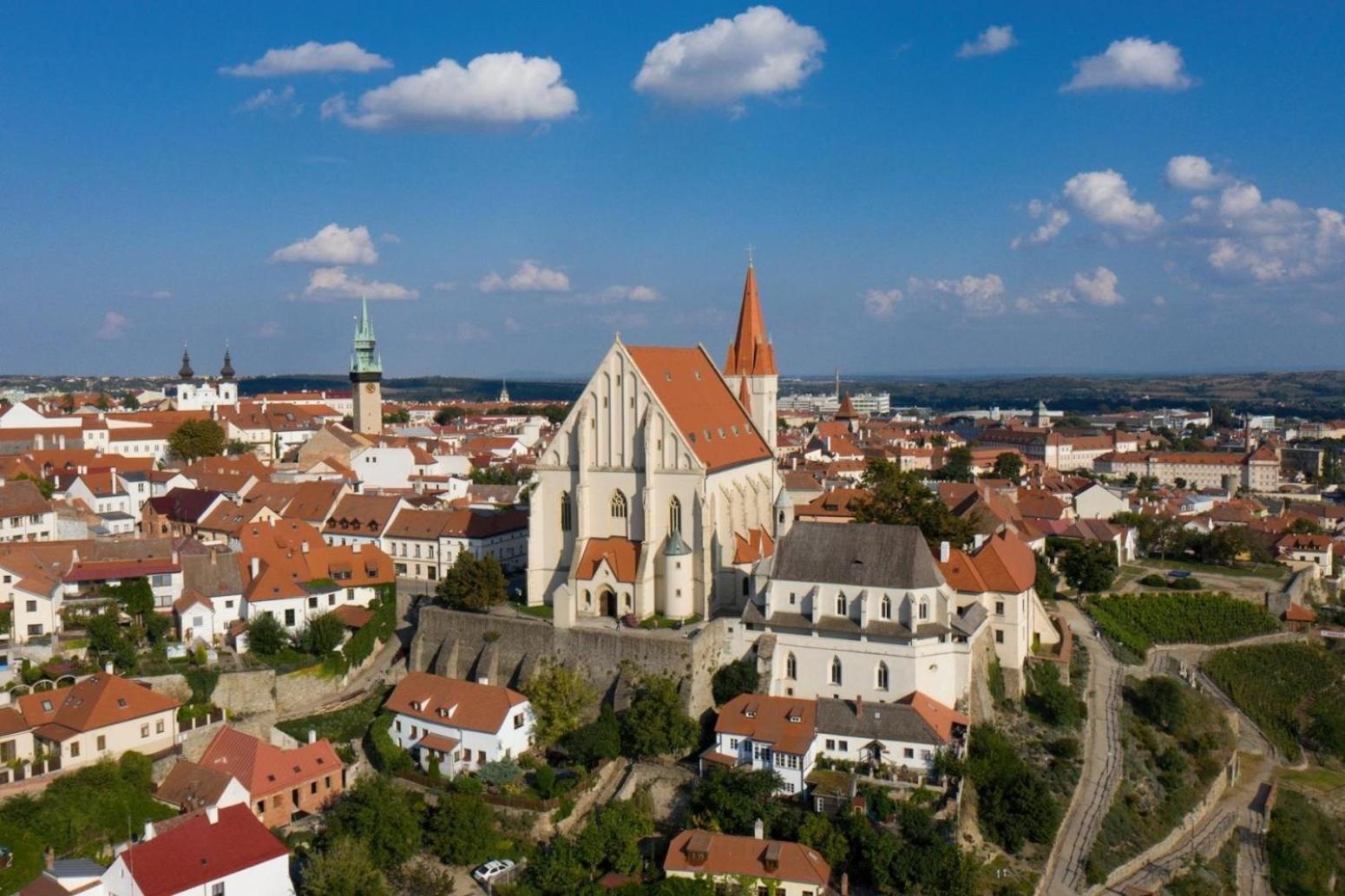 Rezidence Znojmo Hotel Bagian luar foto