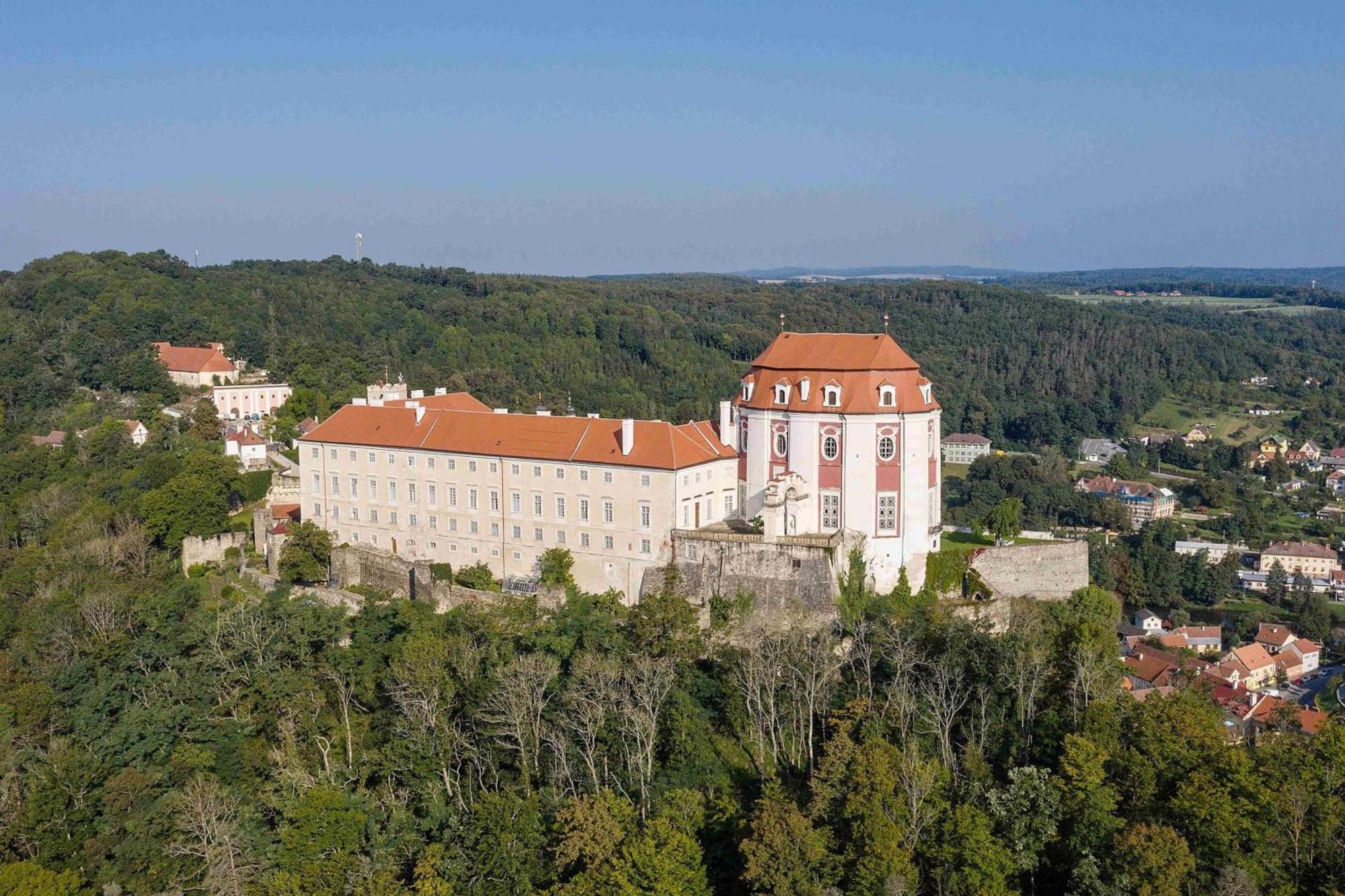 Rezidence Znojmo Hotel Bagian luar foto